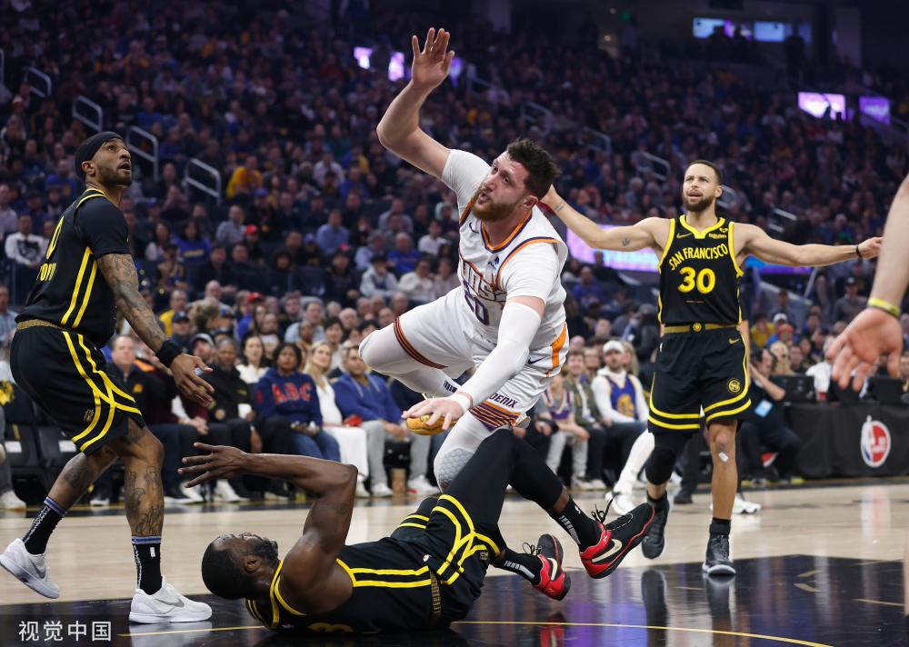 伤让球队的 伤让球队的