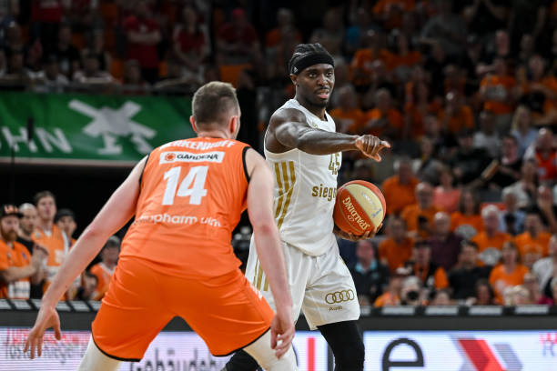 副标题和关 副标题和关