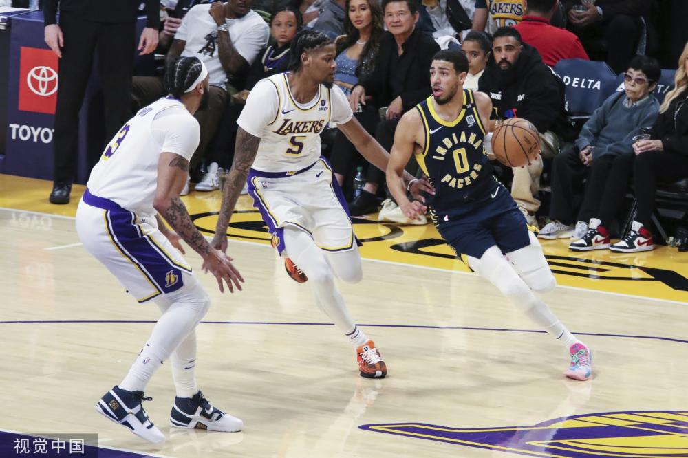 的对决中再 的对决中再