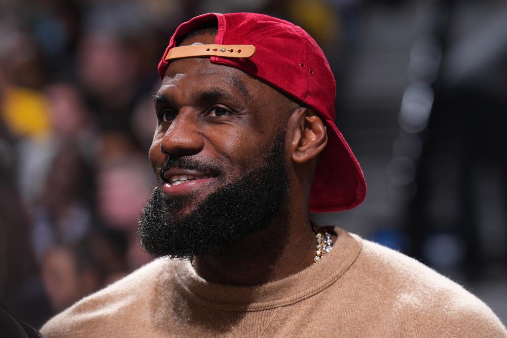 足球不仅是 足球不仅是