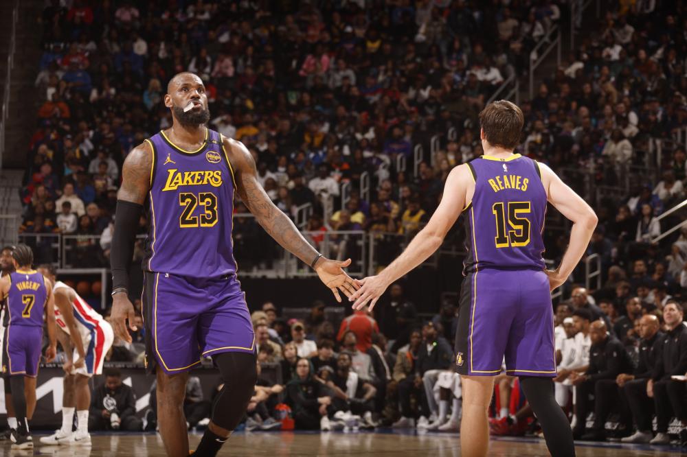 时缺乏可供 时缺乏可供